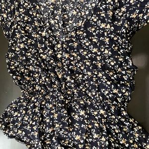 Floral blouse.